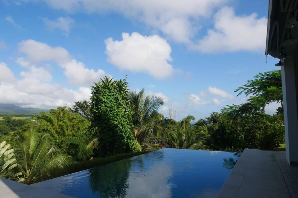 Villa Kumquat, avec piscine Clévacances 4 clés Petit-Bourg Esterno foto