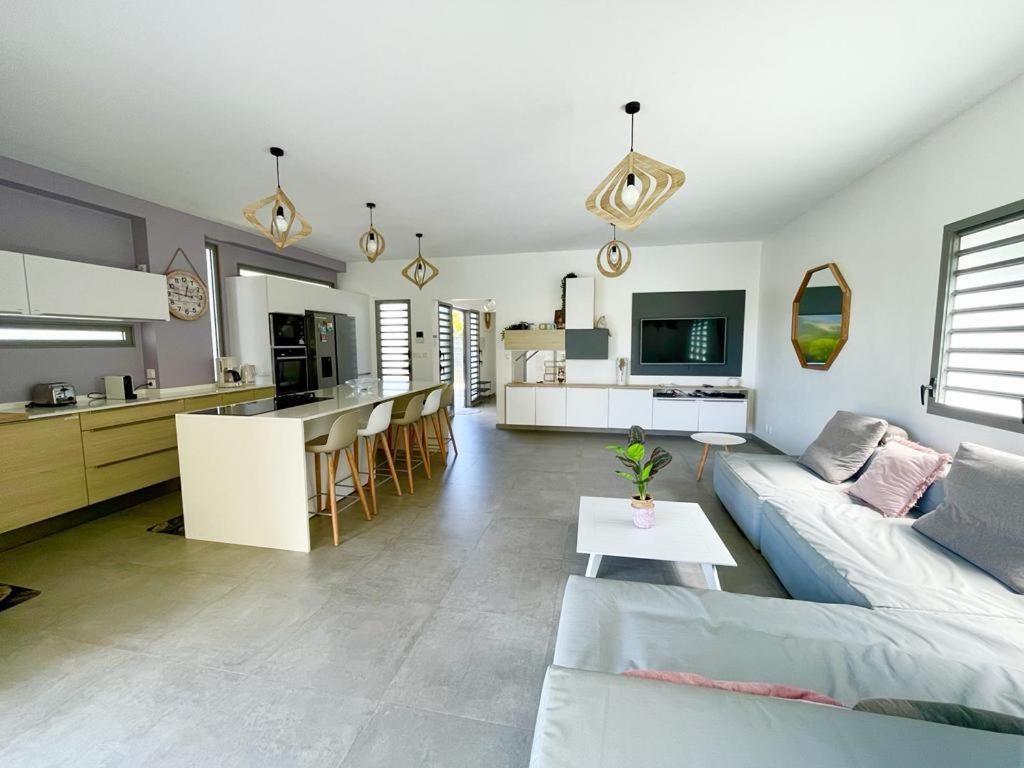 Villa Kumquat, avec piscine Clévacances 4 clés Petit-Bourg Esterno foto