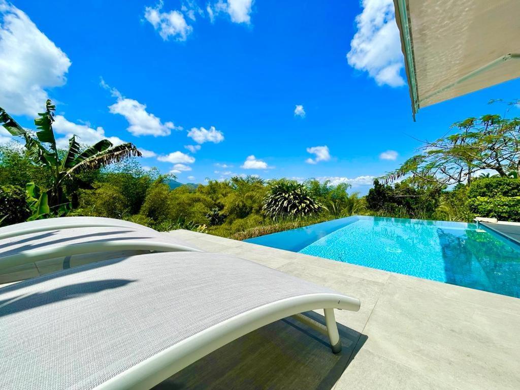 Villa Kumquat, avec piscine Clévacances 4 clés Petit-Bourg Esterno foto