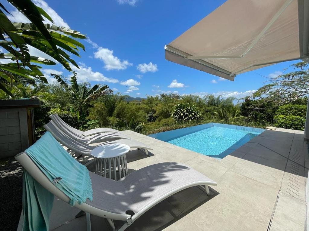 Villa Kumquat, avec piscine Clévacances 4 clés Petit-Bourg Esterno foto